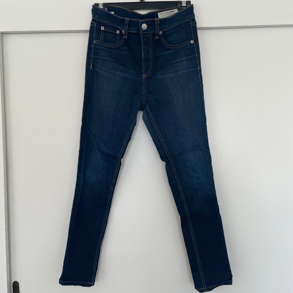 Rag & Bone High-Rise Skinny Jeans in dark indigo/blue denim wash